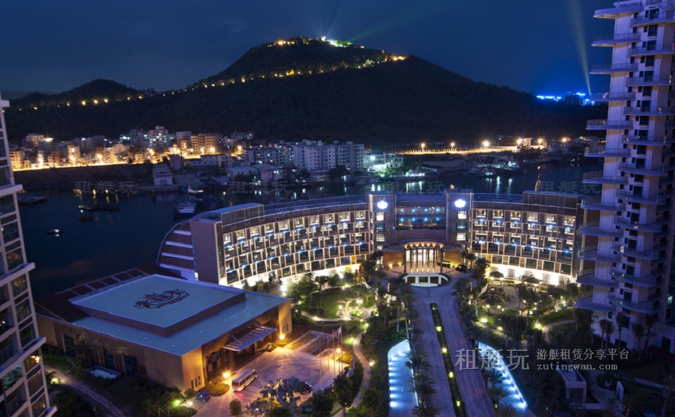 三亞鴻洲國際游艇會(huì)碼頭 三亞鴻洲國際游艇會(huì)碼頭