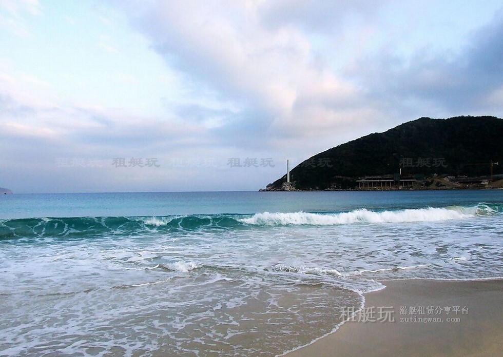 亞龍灣游艇會→太陽灣→百福灣→東排→西排→亞龍灣酒店群→亞龍灣游艇會 亞龍灣游艇會→太陽灣→百福灣→東排→西排→亞龍灣酒店群→亞龍灣游艇會